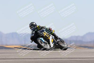 media/Apr-20-2025-CVMA (Sun) [[39090e8767]]/Race 16-Formula Middleweight/